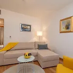 Ana Apartment *
