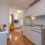 Ana Apartment *