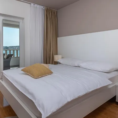 Ana Apartamento