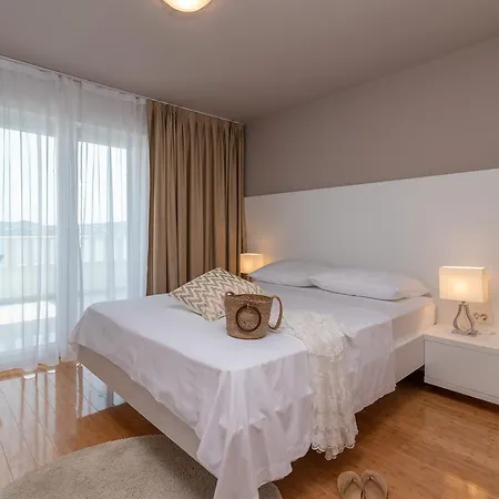 Apartment Ana