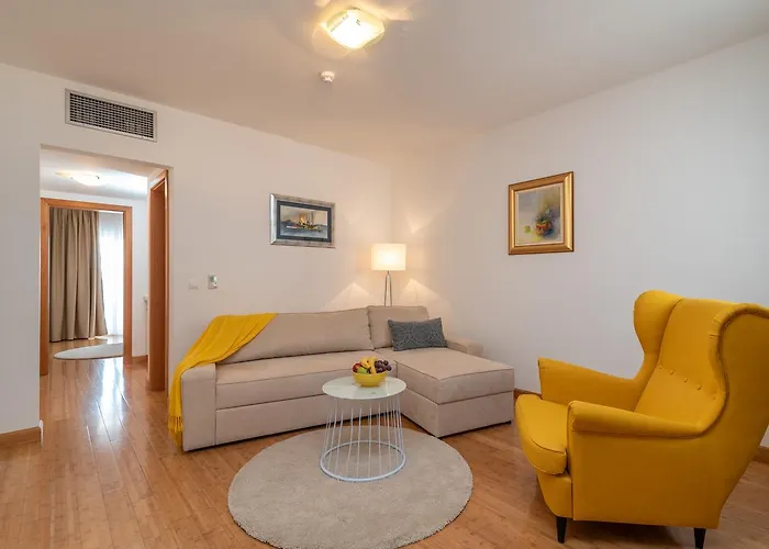 아파트 Ana 트로기르