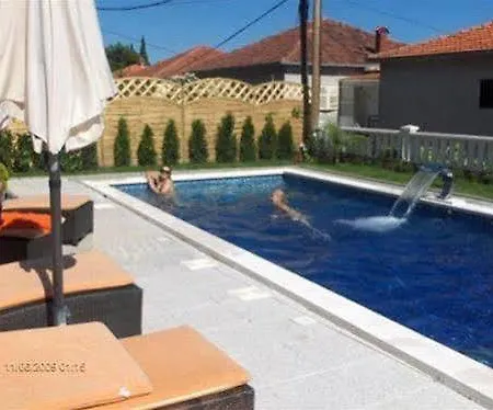 Ana * Trogir