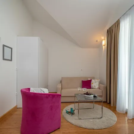 Ana Apartman *