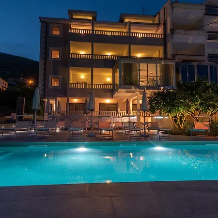 Ana Apartman