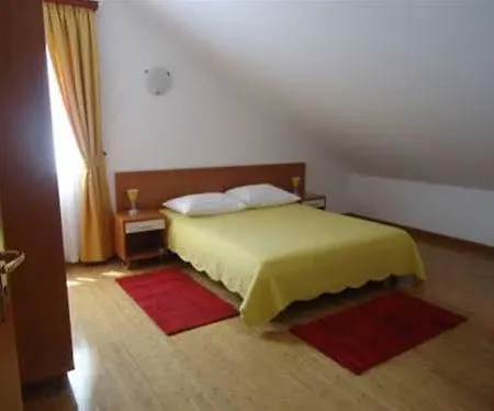 Ana Apartamento